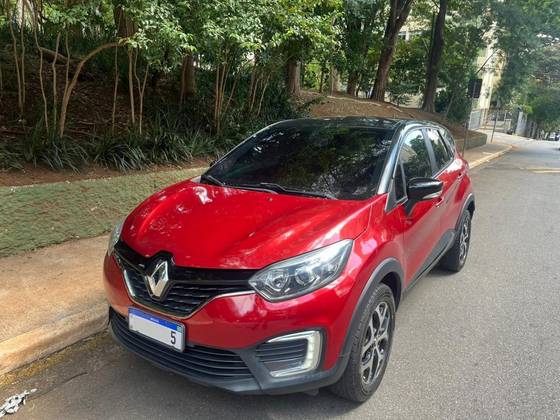 RENAULT CAPTUR 1.6 16V SCE FLEX LIFE X-TRONIC RENAULT CAPTUR 1.6 16V SCE FLEX LIFE X-TRONIC